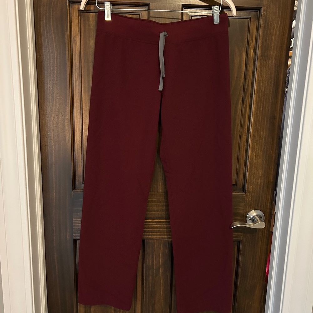 Figs Scrub Pants - Burgundy